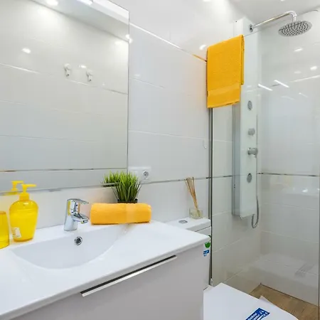 263 Precious With Terrace, Free Wifi Holiday home